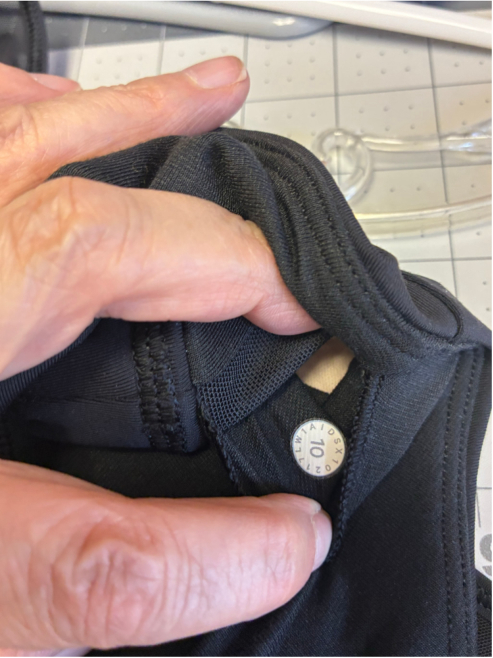 Lululemon Twist Around Tank Top in Black Size 10 - Picture 8 of 8